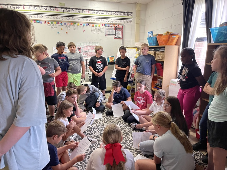 BeebeElementary's tweet photo. We did a Socratic Seminar to wrap up our learning in Mrs. Lewis’ class. #bbelem #besisthespottobe #bprd https://t.co/7fbyCdOWOV