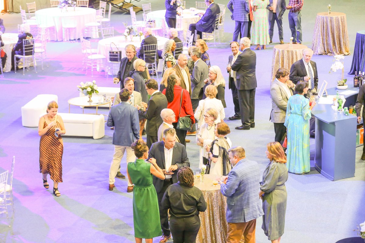 ColumbusState's tweet image. Columbus State received nearly $6M in donations last year! 🌟 These funds enhance student experiences, scholarships, and more. “The future is so bright here at CSU,” says President Stuart Rayfield. 🎓 #CSUCommunity #ProudAlumni
news.columbusstate.edu/posts/donor-gi…