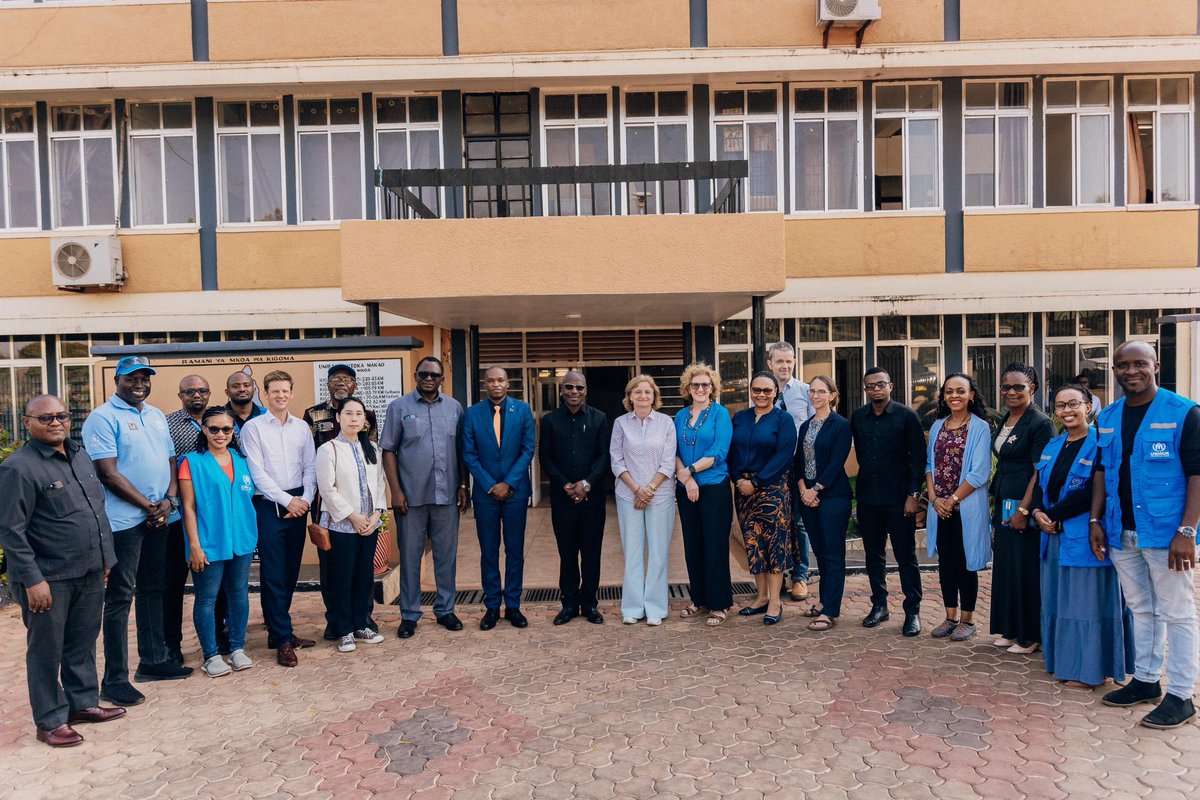 UNHCRTanzania's tweet photo. Today, we are excited to welcome a delegation from 🇧🇪🇬🇧 🇪🇺🇫🇷🇮🇪🇯🇵🇺🇸 who will be visiting activities in the refugee camps &amp; Kigoma region.  

Busy days ahead as they engage with refugees + 🇹🇿 that host them.  

🙏 RC Thobias Andengenye for the warm reception.  

#WithRefugees https://t.co/s7cFeUA1ZU