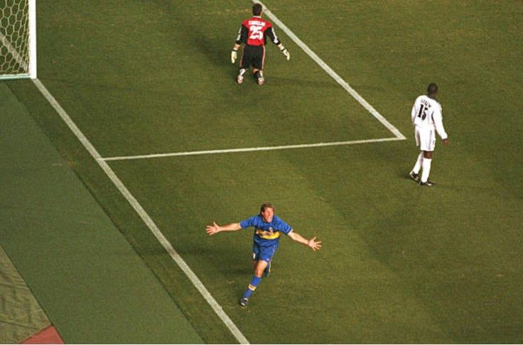 ViejoVencedor's tweet photo. Casillas arrodillado, Martín grita su gol, cómo se extraña esto...

Mil gracias Martín. https://t.co/4L0Rj0a7TT