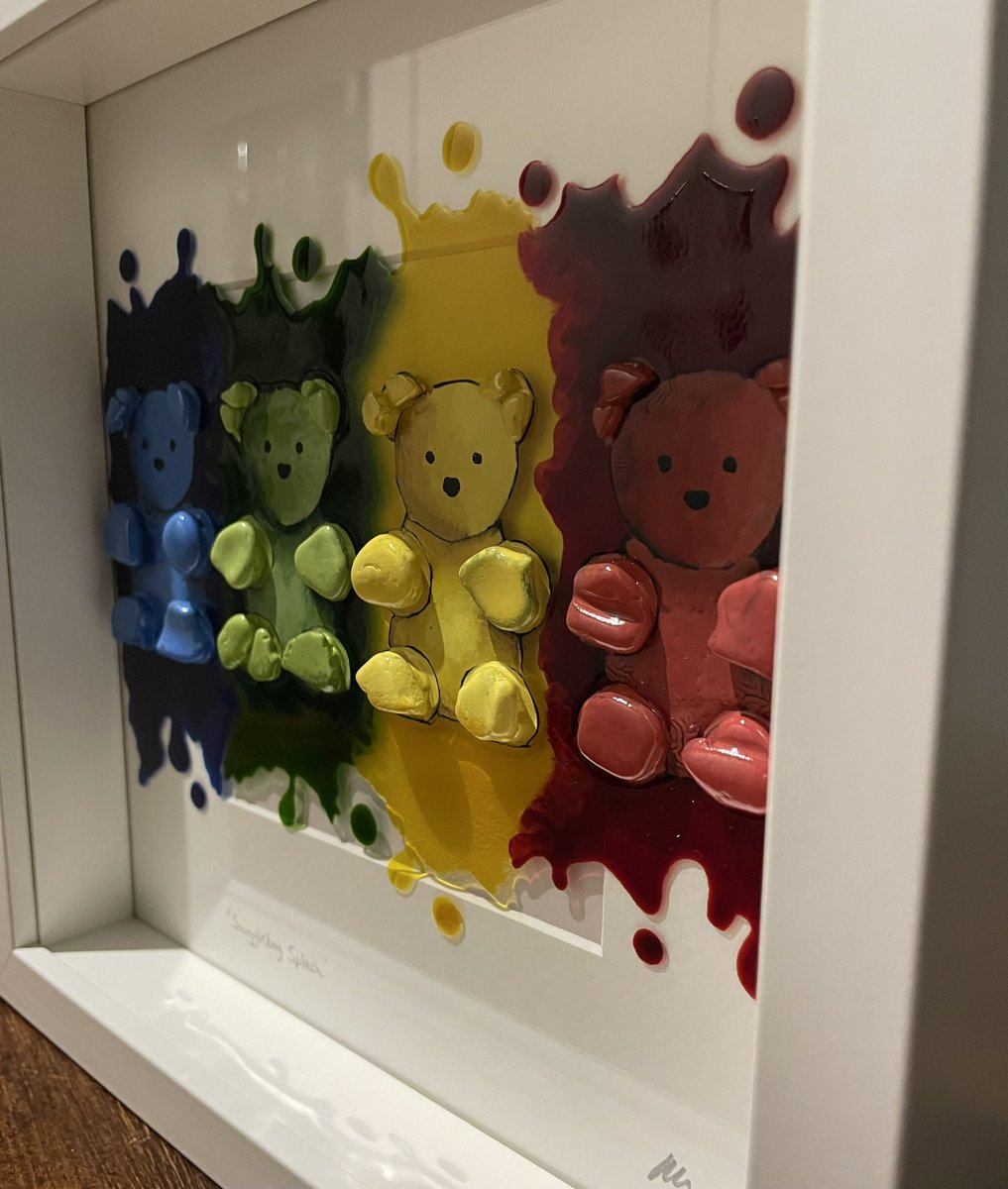SeaOnGlass's tweet photo. My new piece…’Snugglebug Splash’. https://t.co/0mkapV6OCv