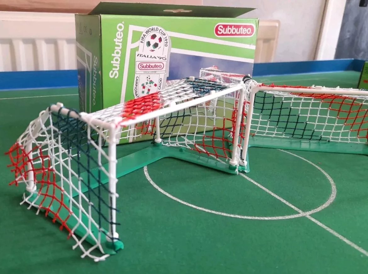 90’s Football Memories tweet media