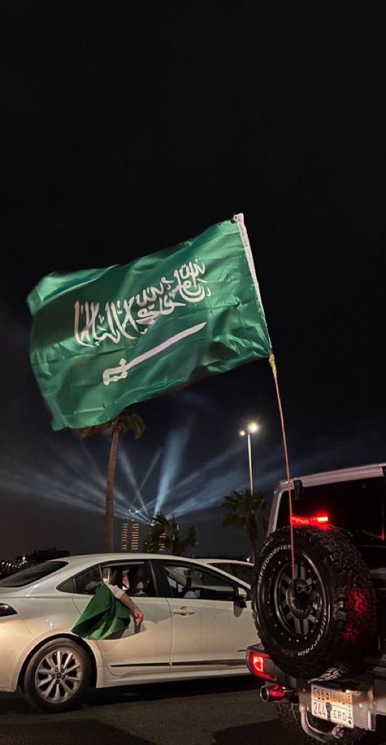 w3iiq's tweet photo. وطن وطن💚                                 نادي الوطن اتي💛 https://t.co/TahZ6WJSqW