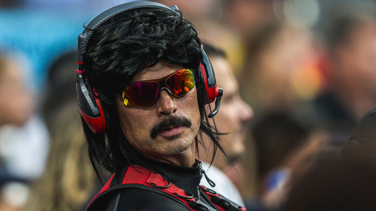 camejix's tweet photo. 🚨 Streamer Dr. Disrespect não irá efetuar o update para IOS 18

"Para mim 17 é o ideal" https://t.co/BJZ5nXvs4Q