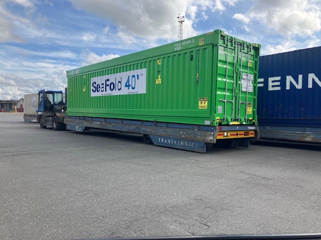 CompactCargo's tweet photo. Here are some recent shots of our #containers in action while the ship was moored in #Antwerp—seeing our impact grow across borders is what it’s all about!

#Cargo #Shipping #Logistics #SupplyChain #Innovation #SupplyChain @IntermodalEU https://t.co/AlG9ydSoyS
