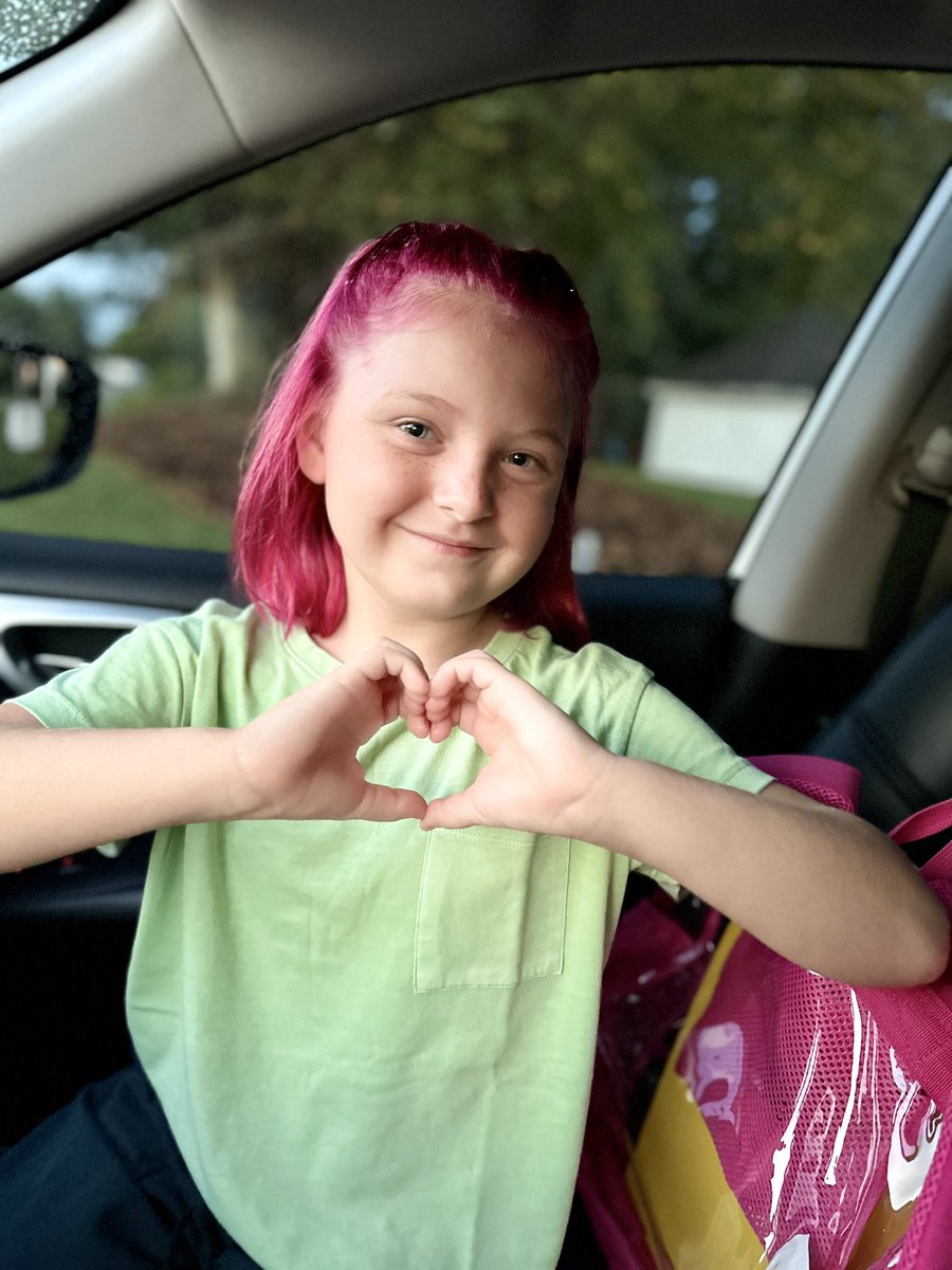 horrycountypd's tweet photo. 🚨MISSING 9-YEAR-OLD 🚨

#HCPD is searching for Kynzie Bernethy, who was last seen near Augusta Plantation Drive in Carolina Forest around 2:30 p.m. Monday.

She is 4’3” and 75 lbs with blue eyes and pink hair.

Call dispatch at 843-248-1520 with any info about her whereabouts. https://t.co/P4lplOBCFv