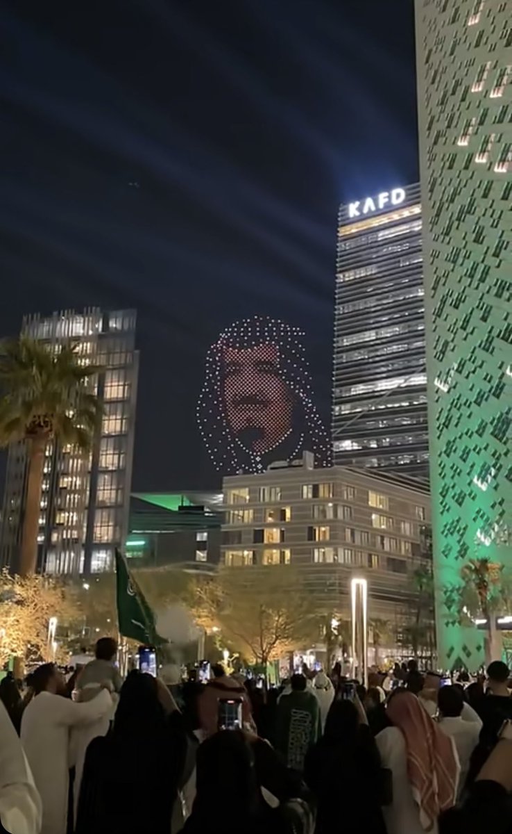 milaalzahrani's tweet photo. دارٍ لها بالقلب عشق وتكاليف
يا علّ عينٍ ما هوتها كفيفه🇸🇦💚 https://t.co/SKFFLRslxG