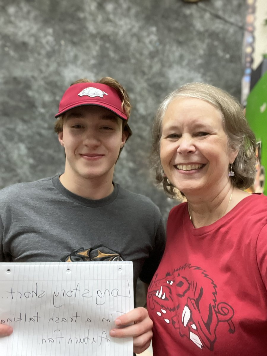 Kimburle's tweet photo. @SlaterMoJoe One of my students, who loves Auburn, came and trash talked Friday.  It made coming to work on a Monday seem wonderful!!!  Go Hogs!!! https://t.co/OfjkArJFU6