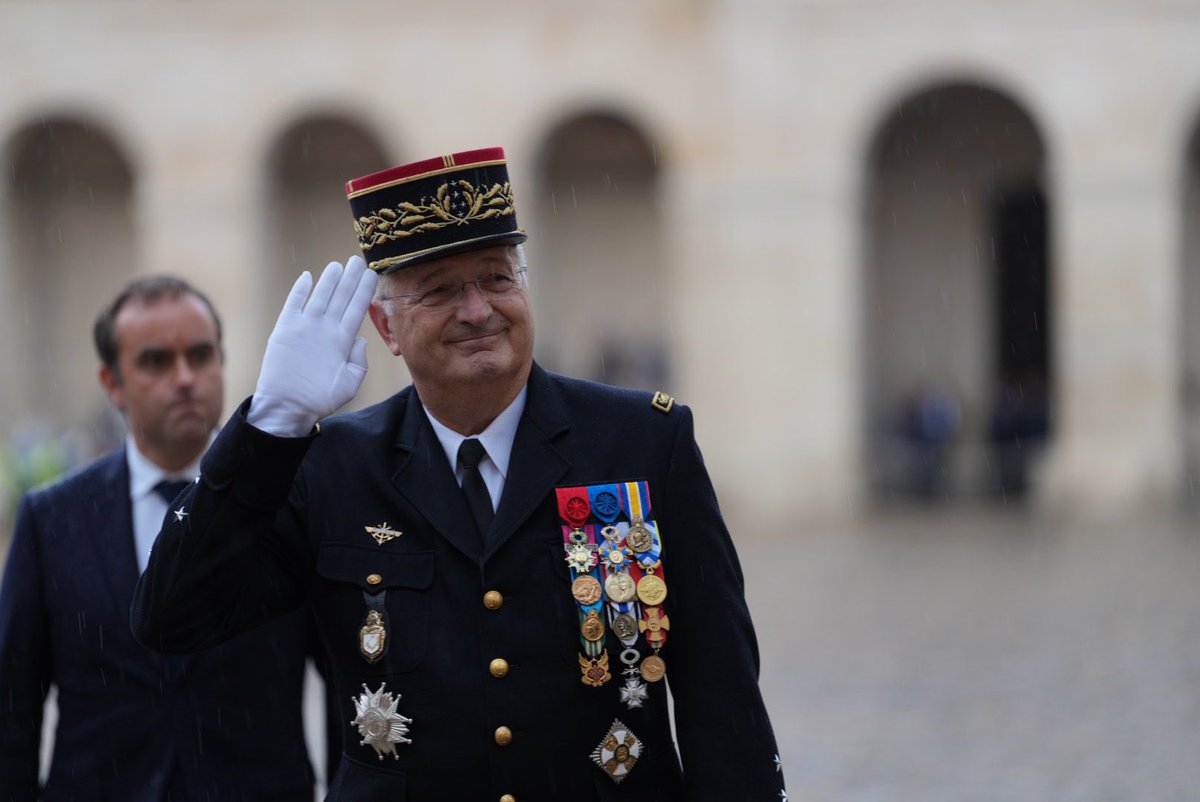 Sébastien Lecornu tweet media