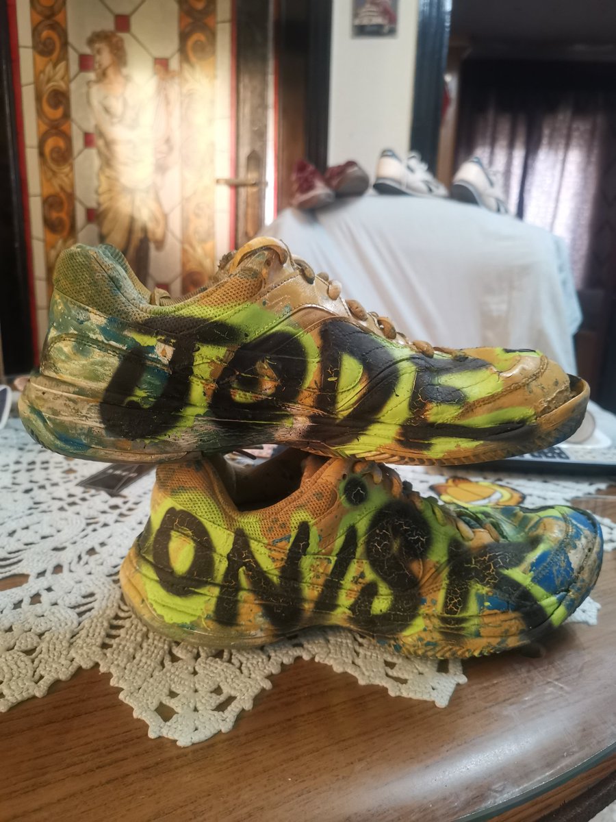 theGorras's tweet image. -En busca de cable eléctrico...
#JODE #ONISK #TOCHO #VANDALS #graffiti #graffitiart #graff #graffite #GraffArt