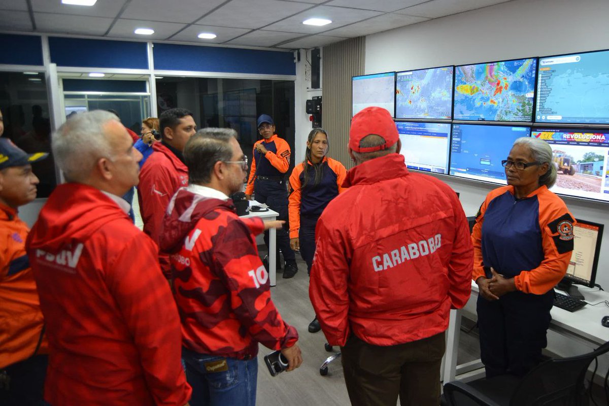 Con el Mazo Dando tweet media