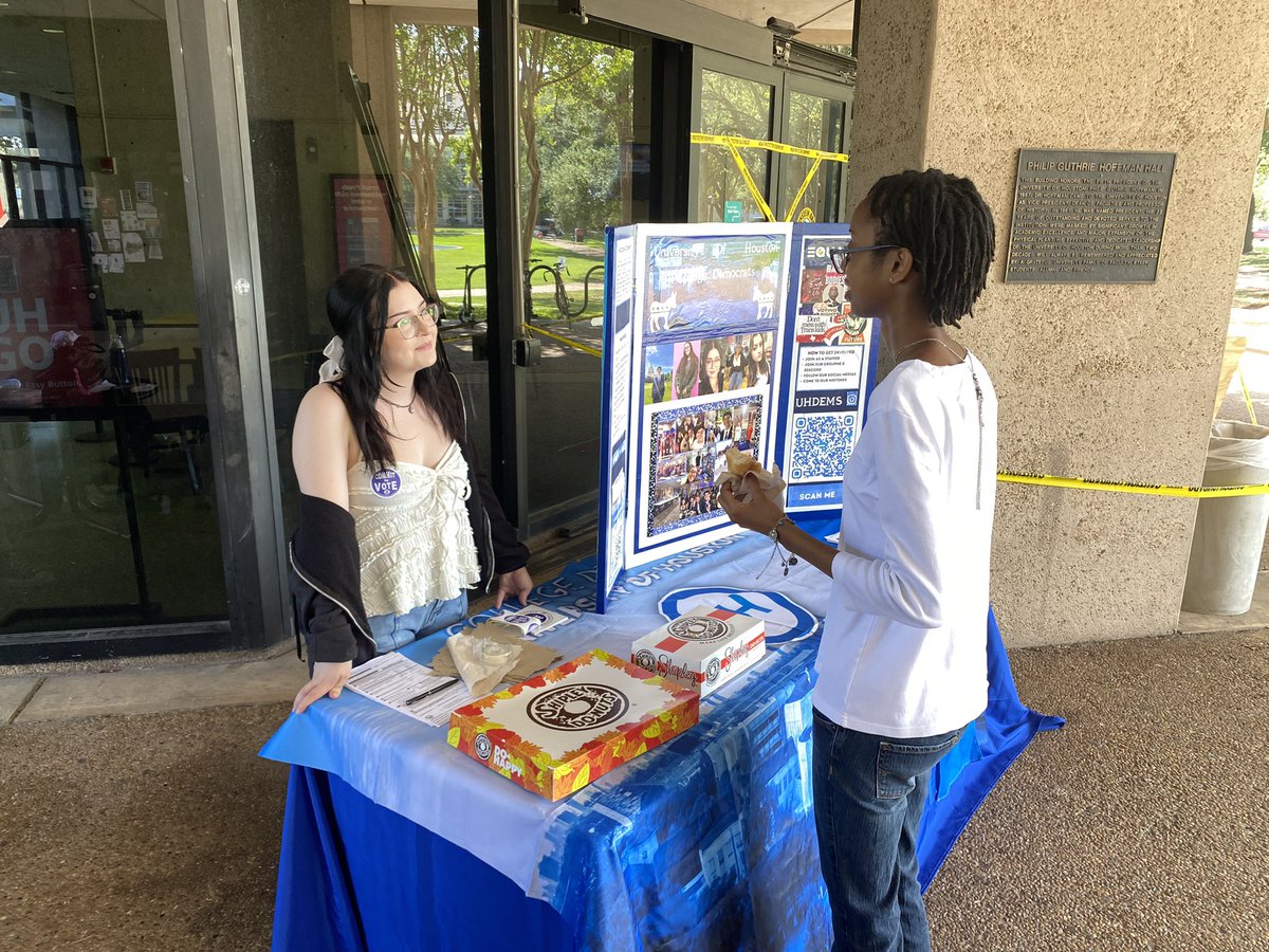 College Dems at UH tweet media