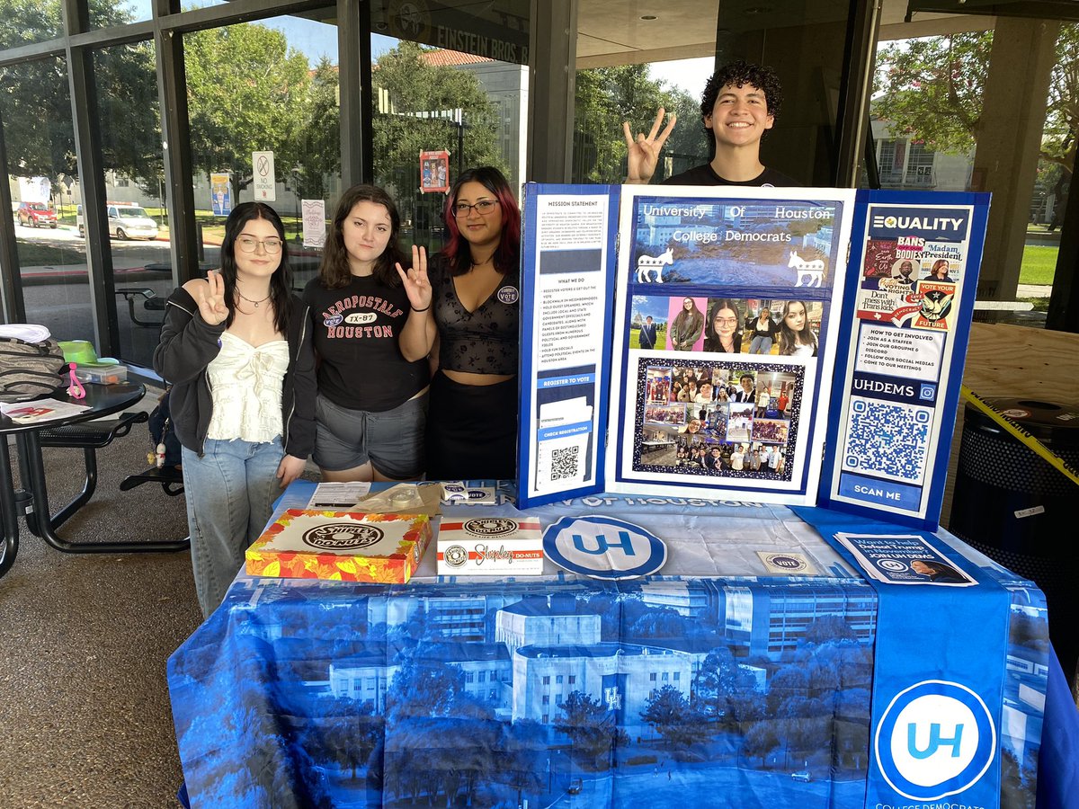 College Dems at UH tweet media