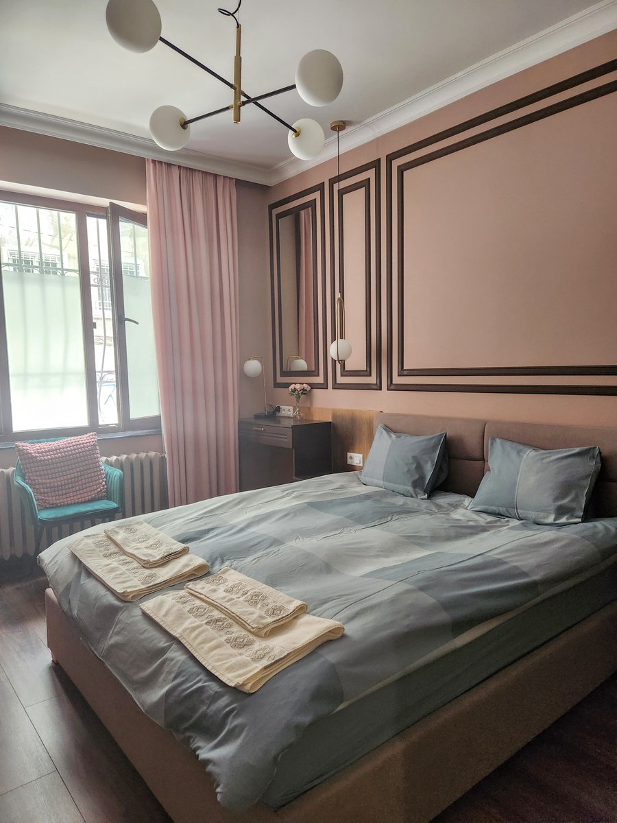 WanderingHartz's tweet image. Sofia Bulgaria Apartment Tour &amp;amp; Review | Short Term Stays for Slowmads booked through @flatio_com.

youtube.com/watch?v=CVTmr6…