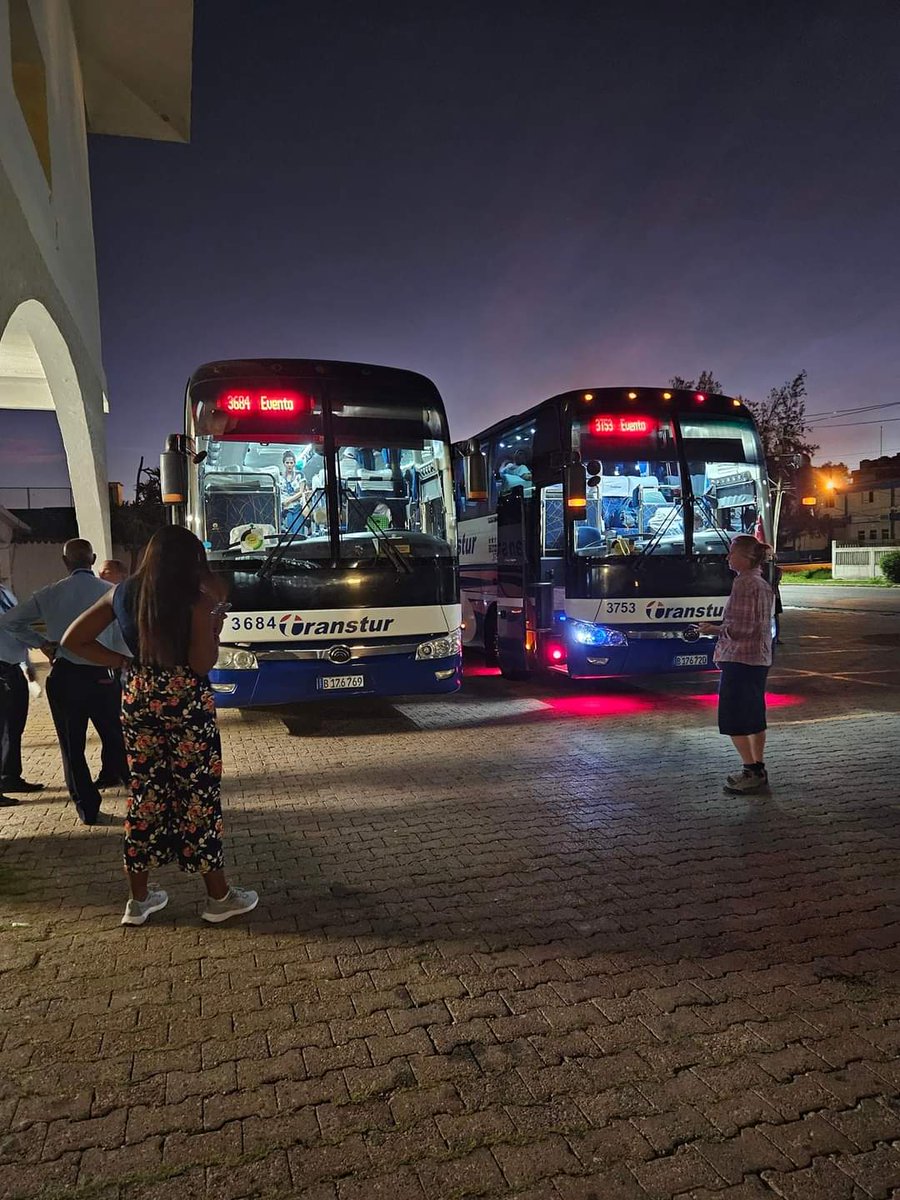cubasol1's tweet photo. 🍀 El Turnat anda sobre ruedas y nuestros ómnibus @TransturC les acompañan garantizando su traslado seguro y confortable.
🍹También nuestras instalaciones en el oriente del país abren puertas para recibir a los participantes.
#turnat #Cuba #CubaUnica #turismodenaturaleza https://t.co/mAvoT55jYj