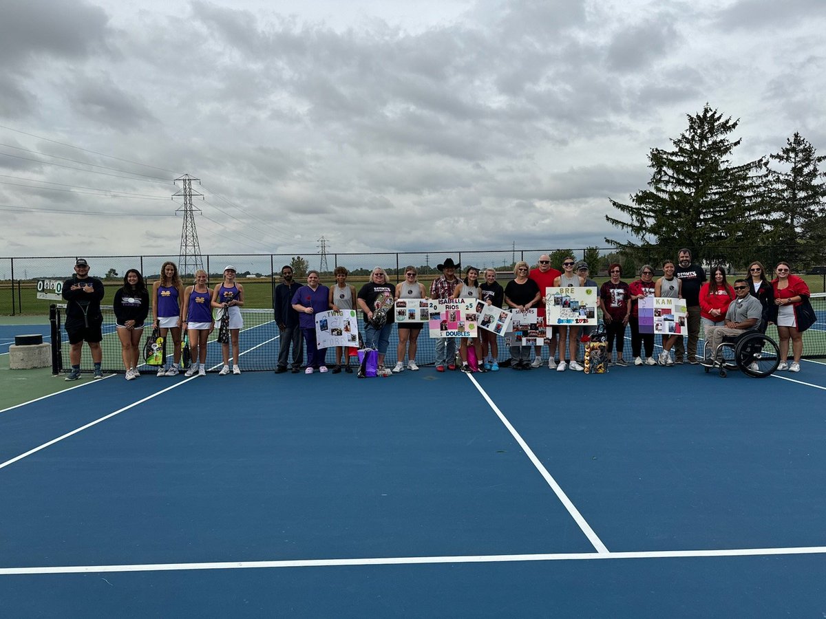 RedmenRundown's tweet photo. Senior night for the FHS Girls Tennis Team this afternoon. We were happy to recognize the three Maumee seniors too, as their senior night was cancelled by the weather.
Thanks for all your dedication the last 4 years! https://t.co/makIYOPnOl