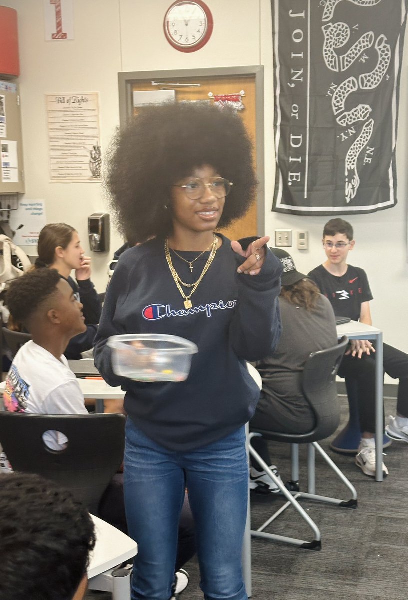 Amy Marshall tweet media