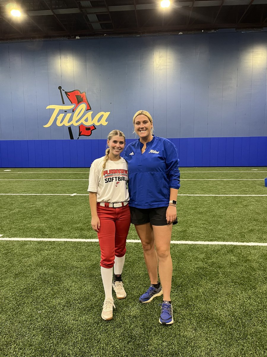 landree_u's tweet photo. Thank you so much coaches I had a blast at THE TULSA CAMP 🌀🤍❤️
Thank you for the great opportunity to showcase my best self!!! 
@TulsaSoftball 
@Strimp25 https://t.co/1hRegGpcXK
