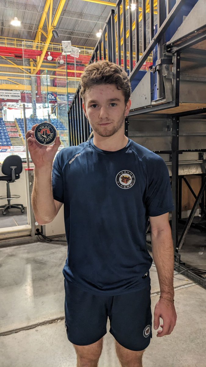VernonVipers's tweet photo. We had a couple of Firsts this past weekend as Vinny Ipri and Lucas Brennan scored their first goals in the BCHL!

Congrats boys!! https://t.co/KM6TRu4u6m