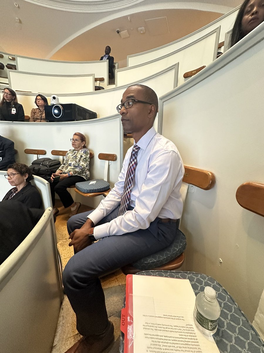 javawithJimmy's tweet image. Hey #JavaFam look who I’m sitting next to in the historic world famous #etherdome at #MGH … @ClaudeAlabre
Thank you for all you did and do to help patients and the community be more healthy.