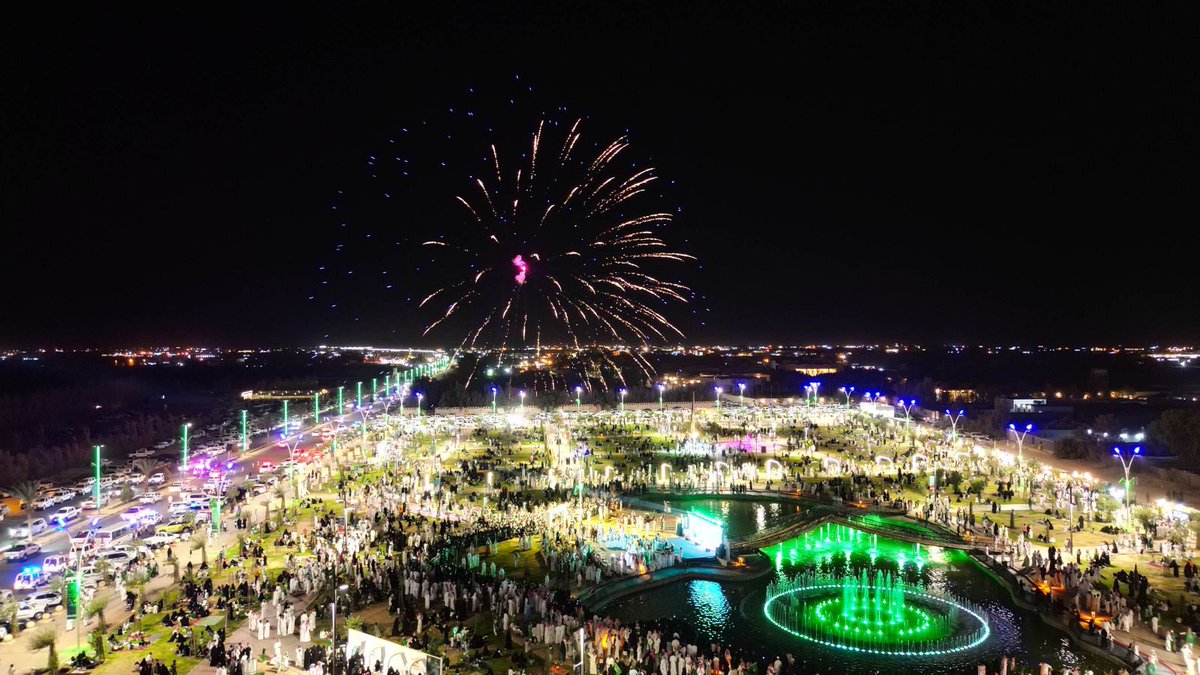 AljoufSA's tweet photo. حضر محافظ #طبرجل نادر العتيبي احتفال أهالي المحافظة بمناسبة #اليوم_الوطني_السعودي_94 الذي نظّمته بلدية المحافظة، وكان في استقباله رئيس البلدية م. مشعل الحسن ، وقد اشتمل الحفل على العديد من الفعاليات والأنشطة .
وثمن المحافظ الجهود المبذولة للاحتفال بهذه المناسبة الغالية  .

#نحلم_ونحقق