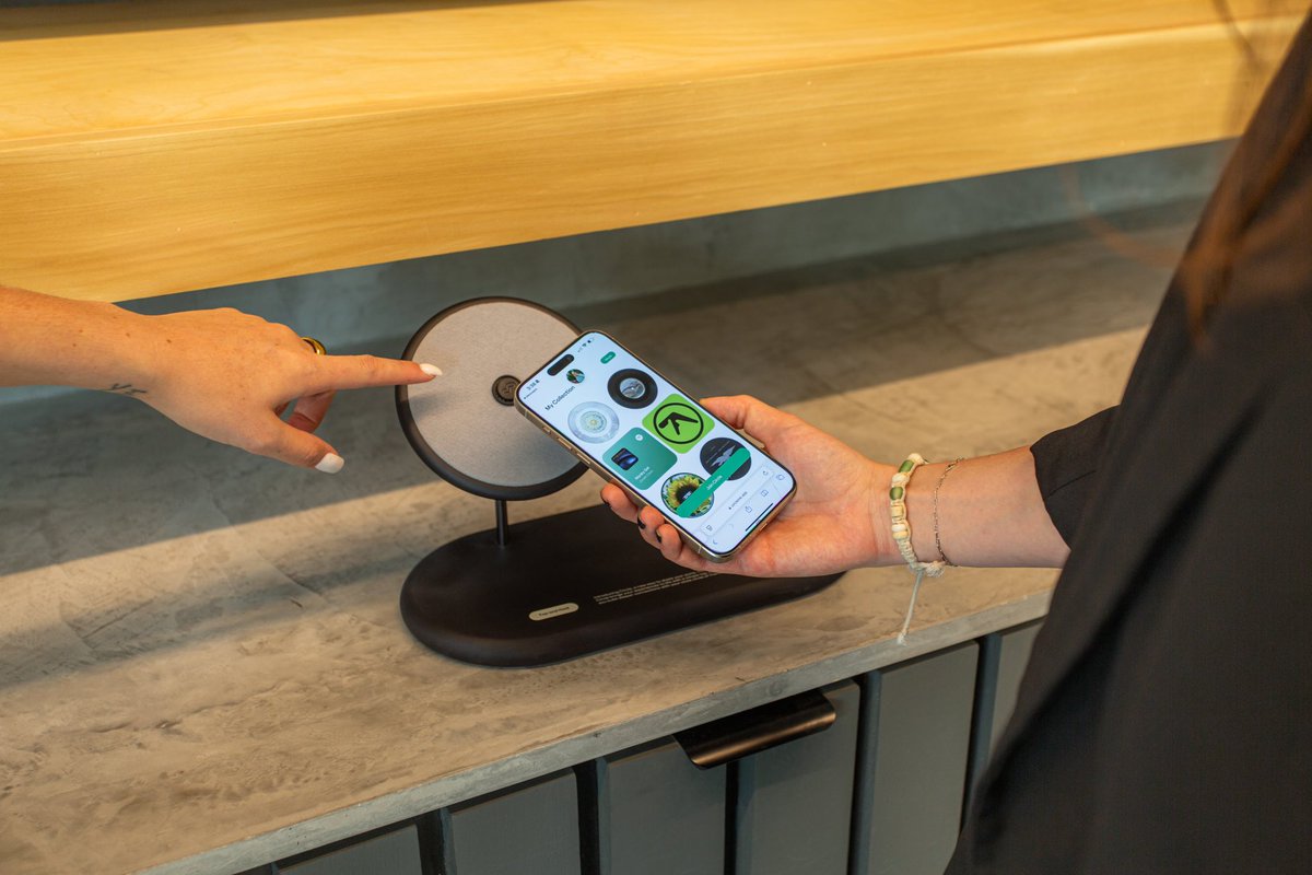 Introducing Core¹ — A clothing system powered by our new interaction platform Circle. 

Each garment, embedded with our Tag technology, enables seamless, real-world connections with a simple tap. 

Now available online and in-store.

Be here now.

spatial-labs.com/core