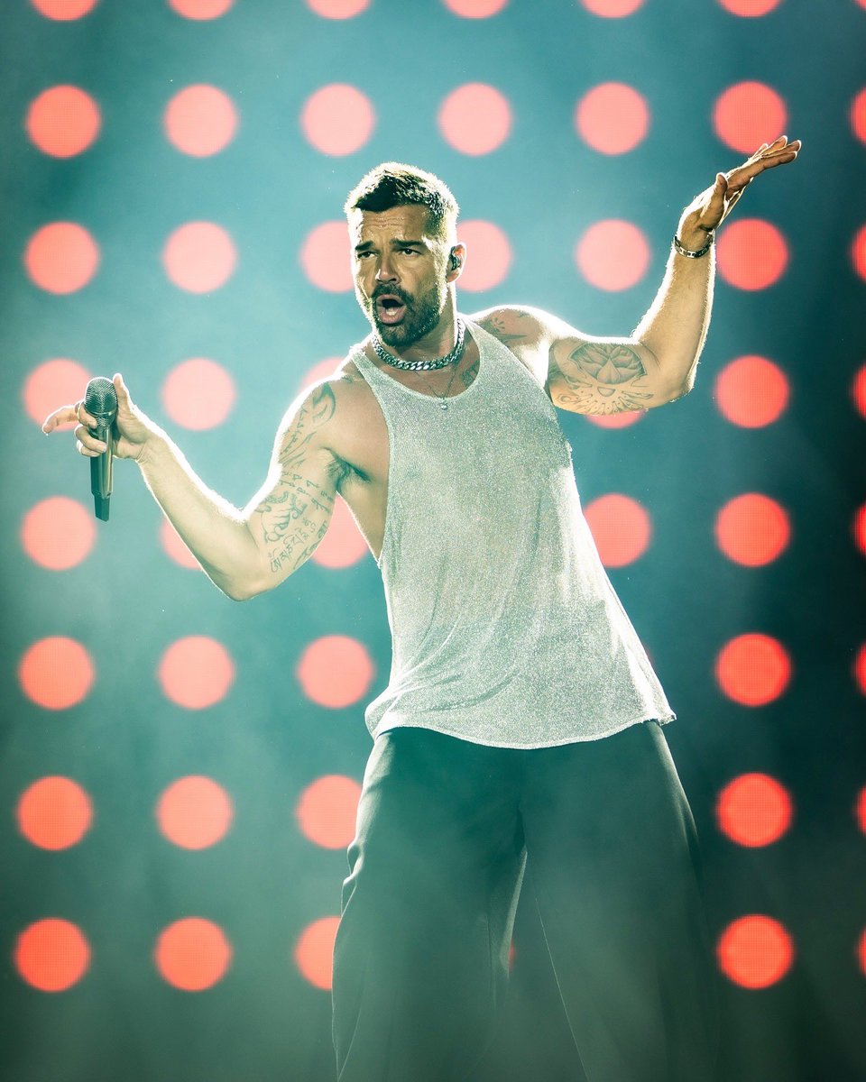 Ricky Martin WebTeam tweet media