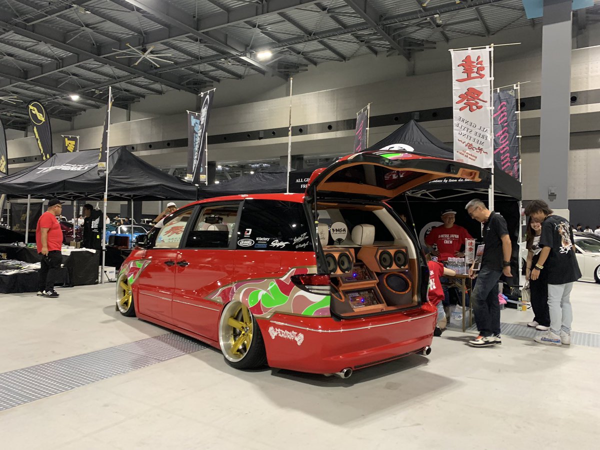 ほーい！
A-MESS展示車両〜

オデッセイ&amp;エスティマ^o^

#bdash
#aメッセ