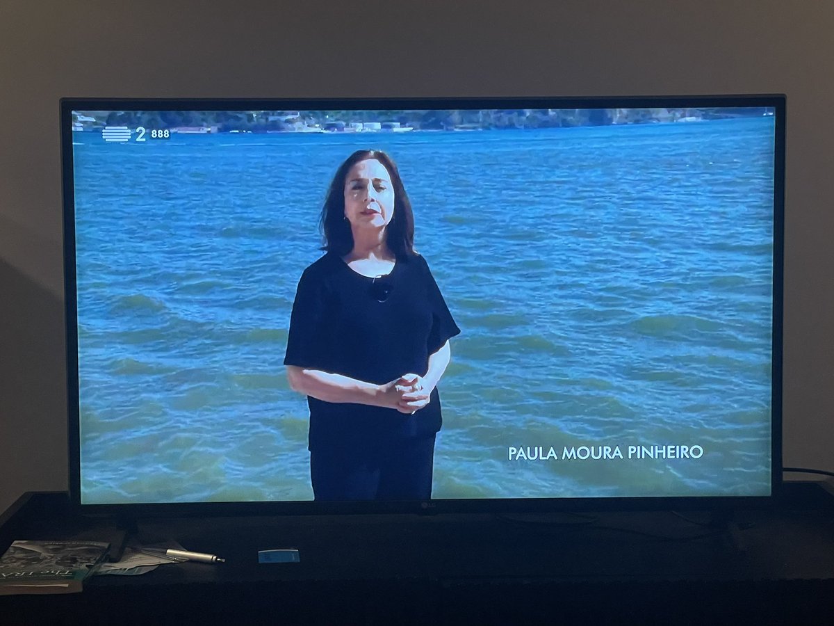 DuarteBueAlves's tweet photo. Serviço público na @RTP2 - Visita Guiada sobre os 500 anos de Camões #camoes #camoes500 #literatura #televisao #visitaguiada @paulamourapinheiro https://t.co/u1q6AeM4sv