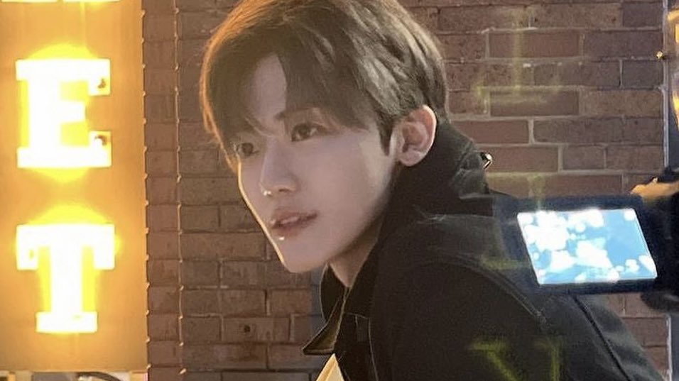 jaezeni's tweet photo. jaemin vlog 🔜 https://t.co/ArJyBkc6mH