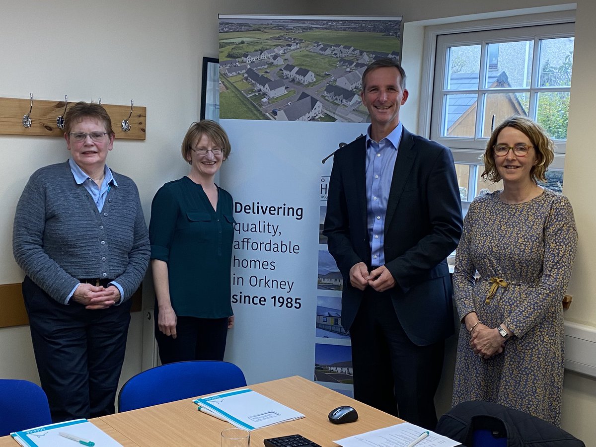 Very pleased to meet @Liam4Orkney this morning with <a href="/OrkneyHousing/">Orkney Housing Assoc</a> staff to discuss social housing both locally and nationally.