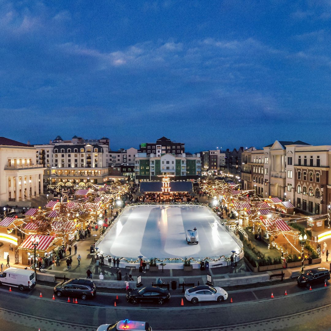 CarmelChristkin's tweet image. 🎄 The #CarmelChristkindlmarkt is just TWO months away! Mark your calendars for the most festive event of the year from Nov. 23 to Dec. 24. We can't wait to celebrate the holidays with you! ✨#MarketMagic #visitHC #HolidayMarket #CarmeIIndiana #MarketCountdown