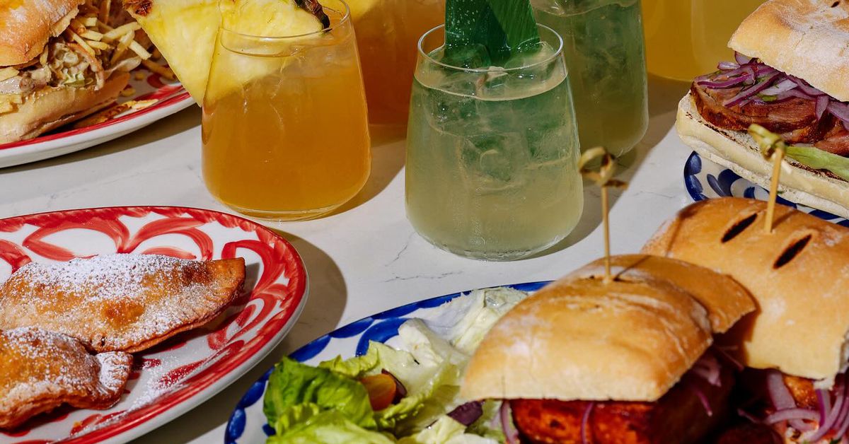 10 New Lunches to Check Out Around D.C. dlvr.it/TDbfpC