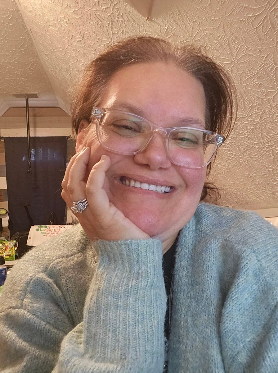 RSCGifts's tweet photo. Was chilled and so with my fuzzy sweater I made some fun designs for Scarefest and my Website! #fall #smallbusinessowner #havingfun https://t.co/fhCJCnVbTR