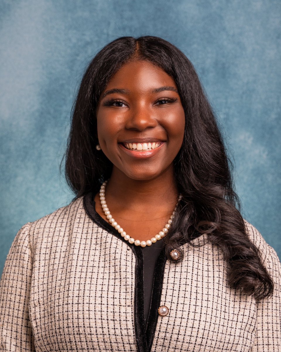 Hi #MedTwitter 🤗

My name is Hailey Phillips! I’m a 4th year medical student at Tulane SoM and I’m applying Anesthesiology for #Match2025 💉

I am passionate about patient advocacy, health equity, and URiM mentorship!

I love baking🧁, reading📖 and spending time with my family!