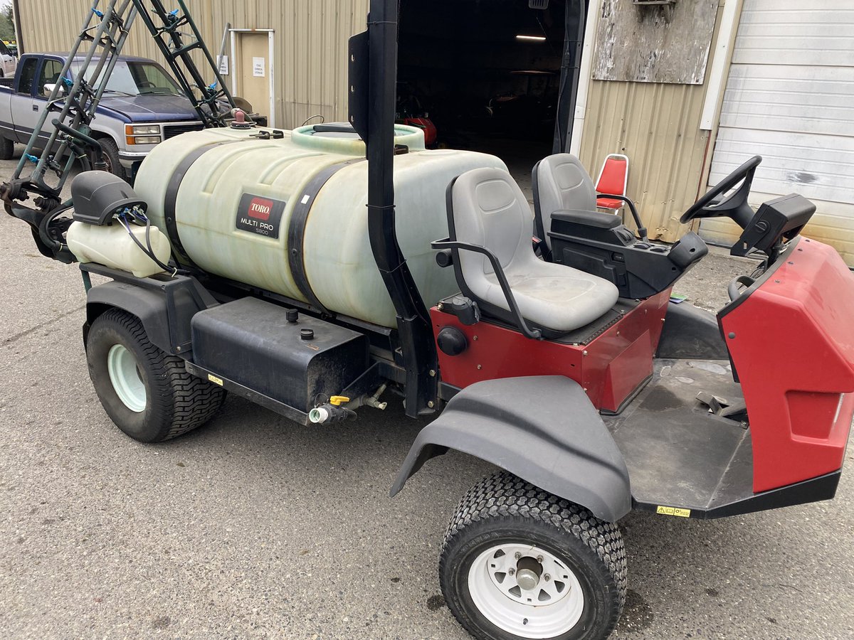 TurfeeJake's tweet image. Course upgraded sprayer and is selling old one. 

2013 Toro 5800
-Diesel
-1873 hrs
-New: wiring harness, pro control xp controller, newer pump

DM for contact info if interested