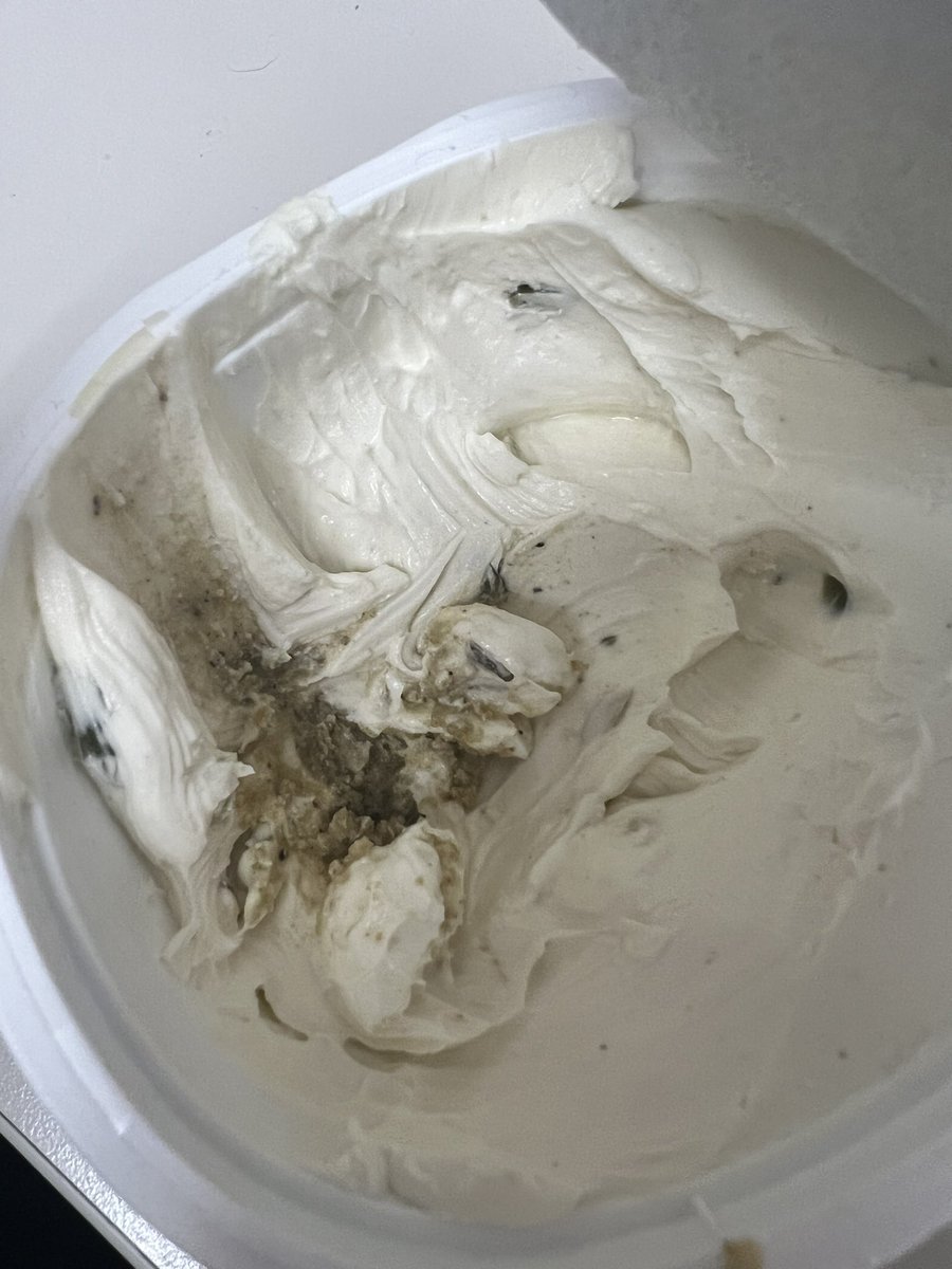 vadaigle's tweet photo. @phillycreamchs hello what is this inside my jalapeño cream cheese ?!? https://t.co/ajSZ18AH5D