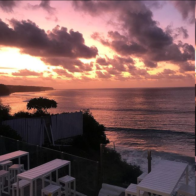 Beautiful sunset!

#Sunset 
#BeautifulNature 
#beautifulsunset