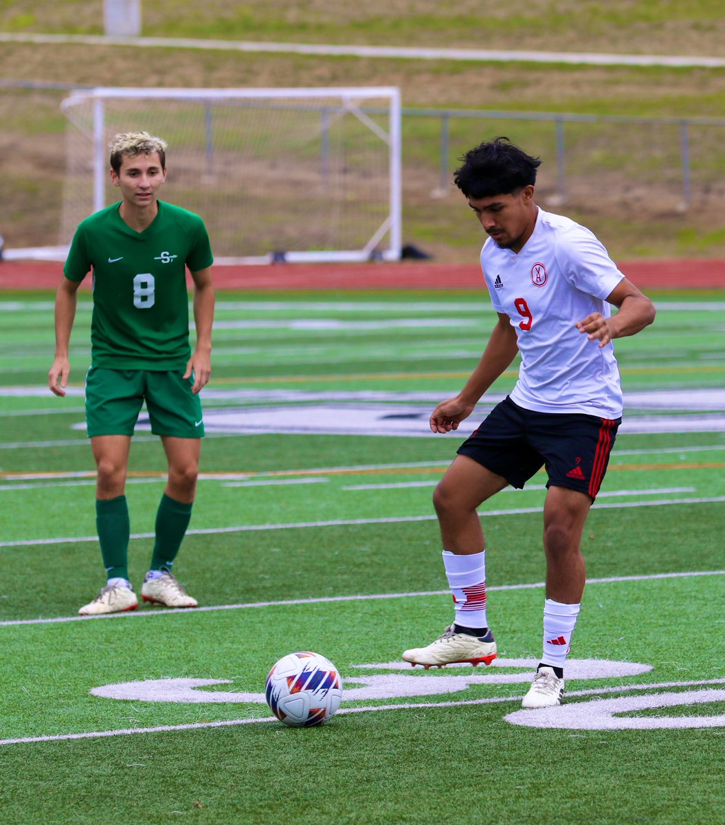 Chris Corrie (@vanhornfalcons) on Twitter photo Danny Lopez with a powerful back post header increases the lead.
VH 3, Smithville 0. 45th min.
🔴⚙️⚽️⚙️🔴
<a href="/VanHorn_Soccer/">Jesus Rodriguez</a> <a href="/VanhornHS_/">Van Horn High School</a> @ZinkeEJC Danny Lopez with a powerful back post header increases the lead.
VH 3, Smithville 0. 45th min.
🔴⚙️⚽️⚙️🔴
<a href="/VanHorn_Soccer/">Jesus Rodriguez</a> <a href="/VanhornHS_/">Van Horn High School</a> @ZinkeEJC