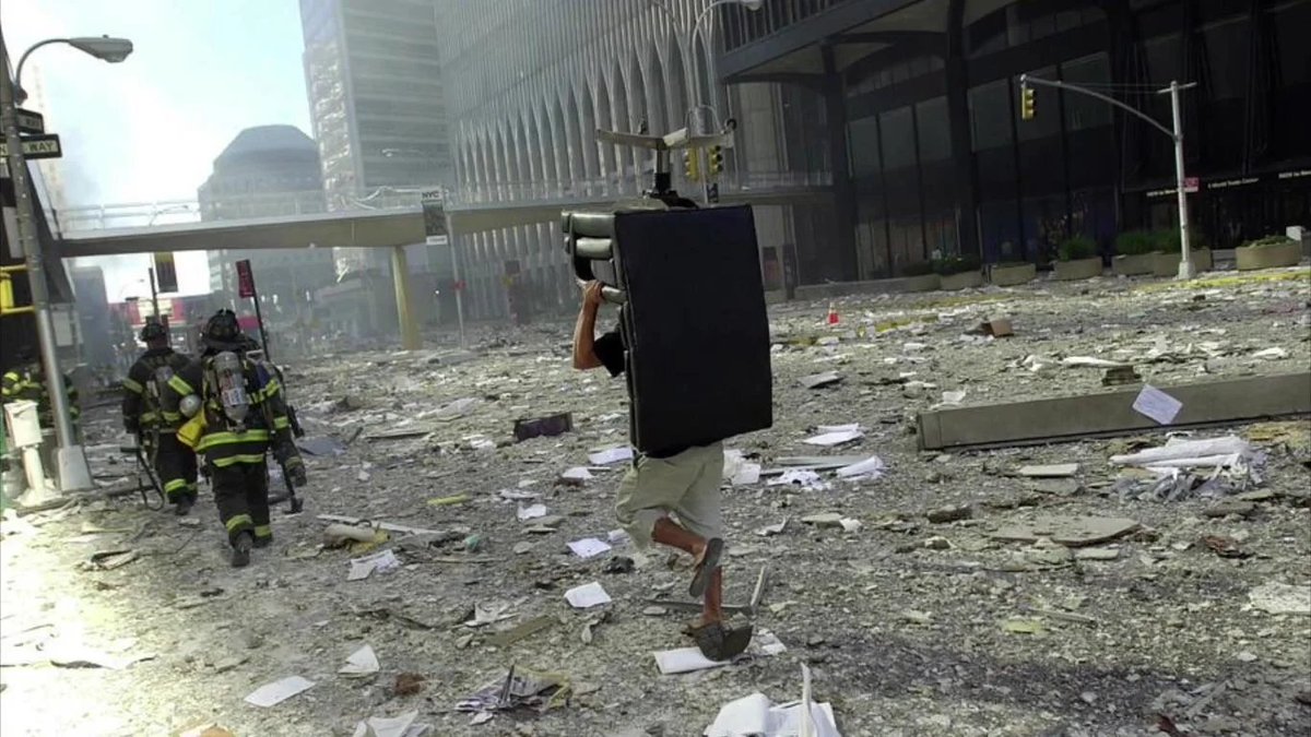 911Homepage's tweet photo. #twintowers #september11 #NeverForget911 https://t.co/TCGl9G7eT0