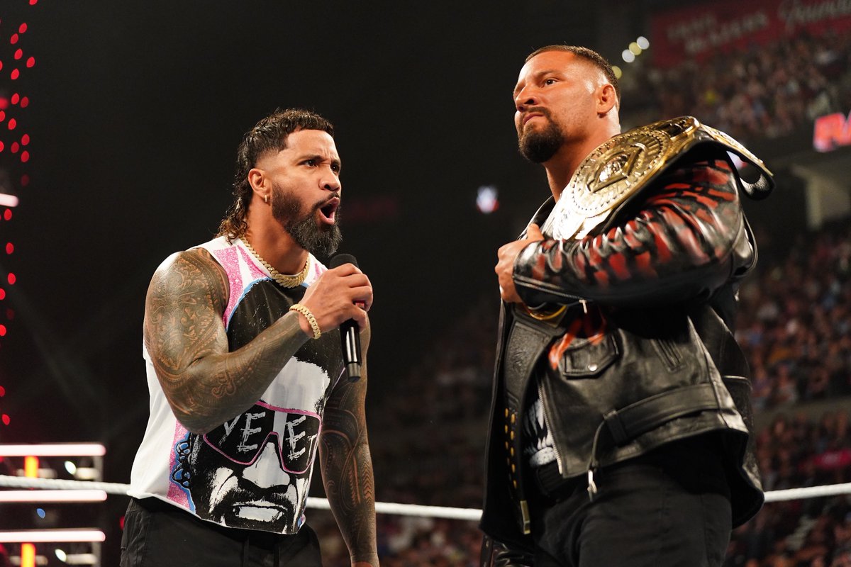 TalkPerfectPlex's tweet photo. #TalkPerfectPlex @MikeKnoxxx Top 5 Moment of the Week: 3. @WWEUsos challenged @bronbreakkerwwe #UnPOPULARreview #WWERaw https://t.co/HxEwUMjlXJ