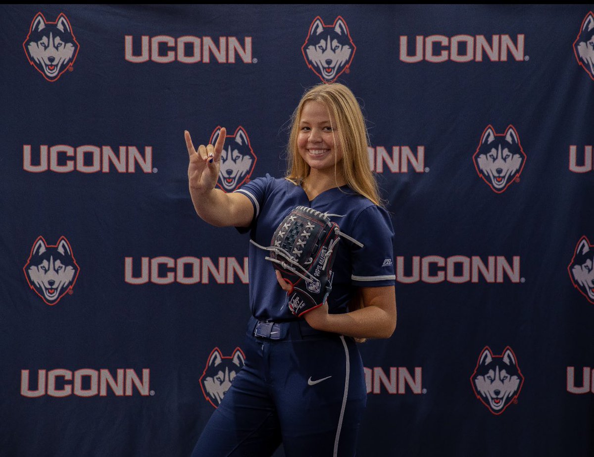 AngelaSasso24's tweet image. So blessed for a great visit @UConnSoftball !! Thank you so much to Coach V,Coach G, Coach Mac,and Coach Ash for having me!! GO HUSKIES💙❤️