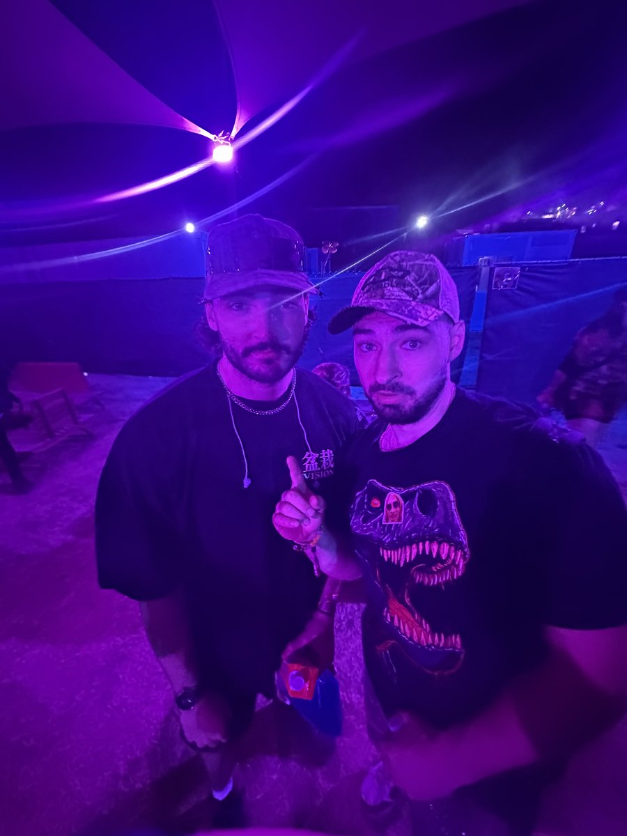 VAMPA 🦇🏰🥀 tweet media