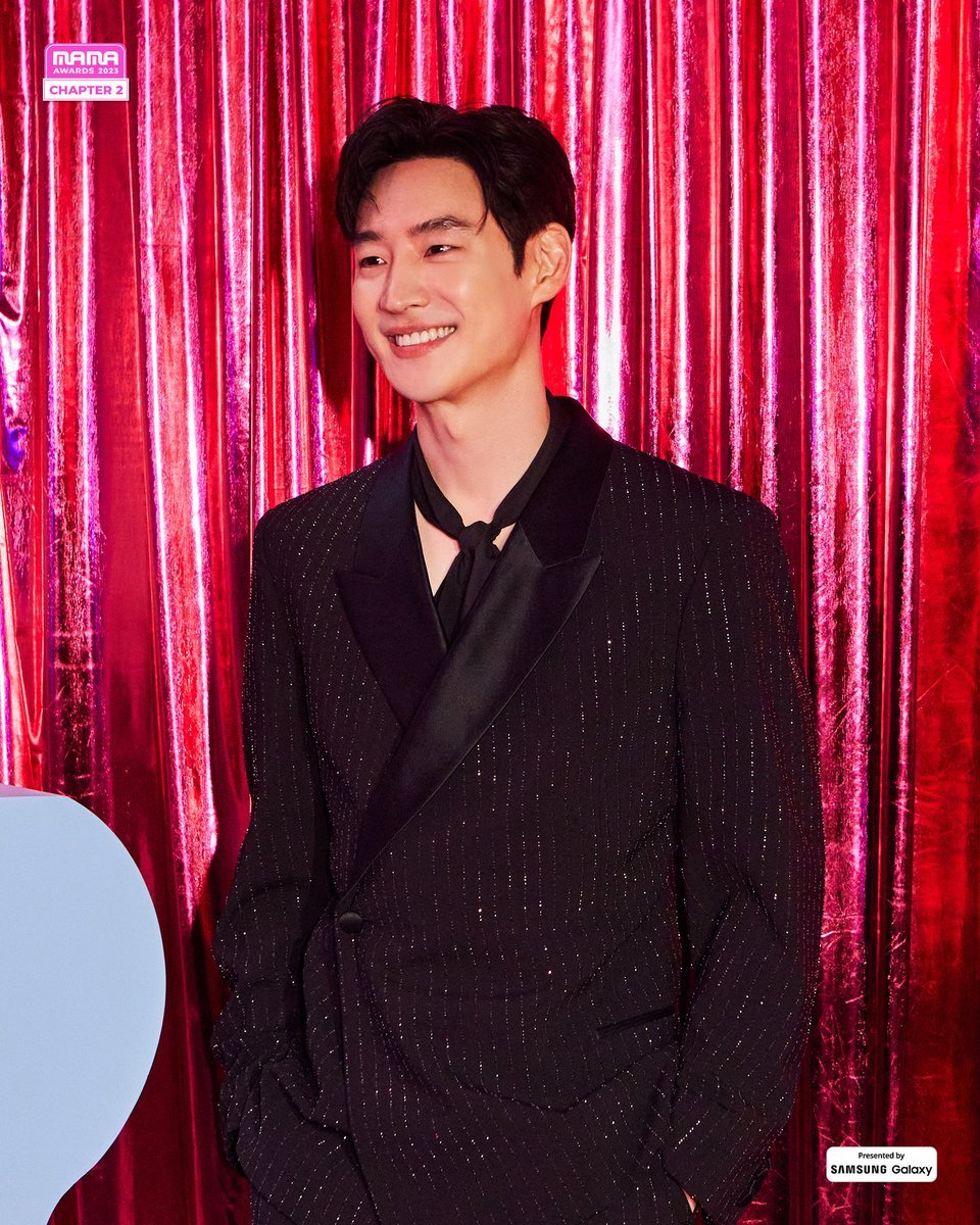 탐라에 마마때 제훈이 뜨네
이때 진짜 레전드 미모였는데...🩷