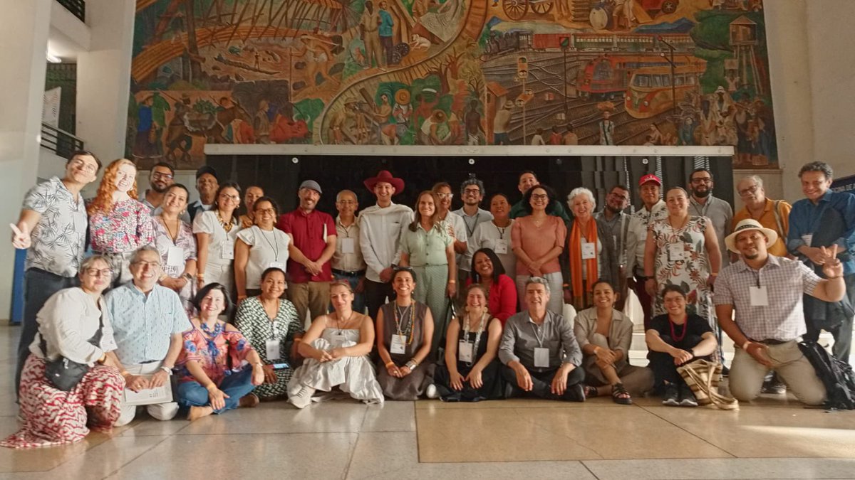 PFMuseosCol's tweet photo. La XV Mesa Nacional de Museos es un espacio de diálogo y deliberación que permita la recolección y análisis de las necesidades de los museos y establecer la ruta de acción, considerando los desafíos actuales en los que nos vemos enfrentados día a día🇨🇴. https://t.co/5lONpGMRv5
