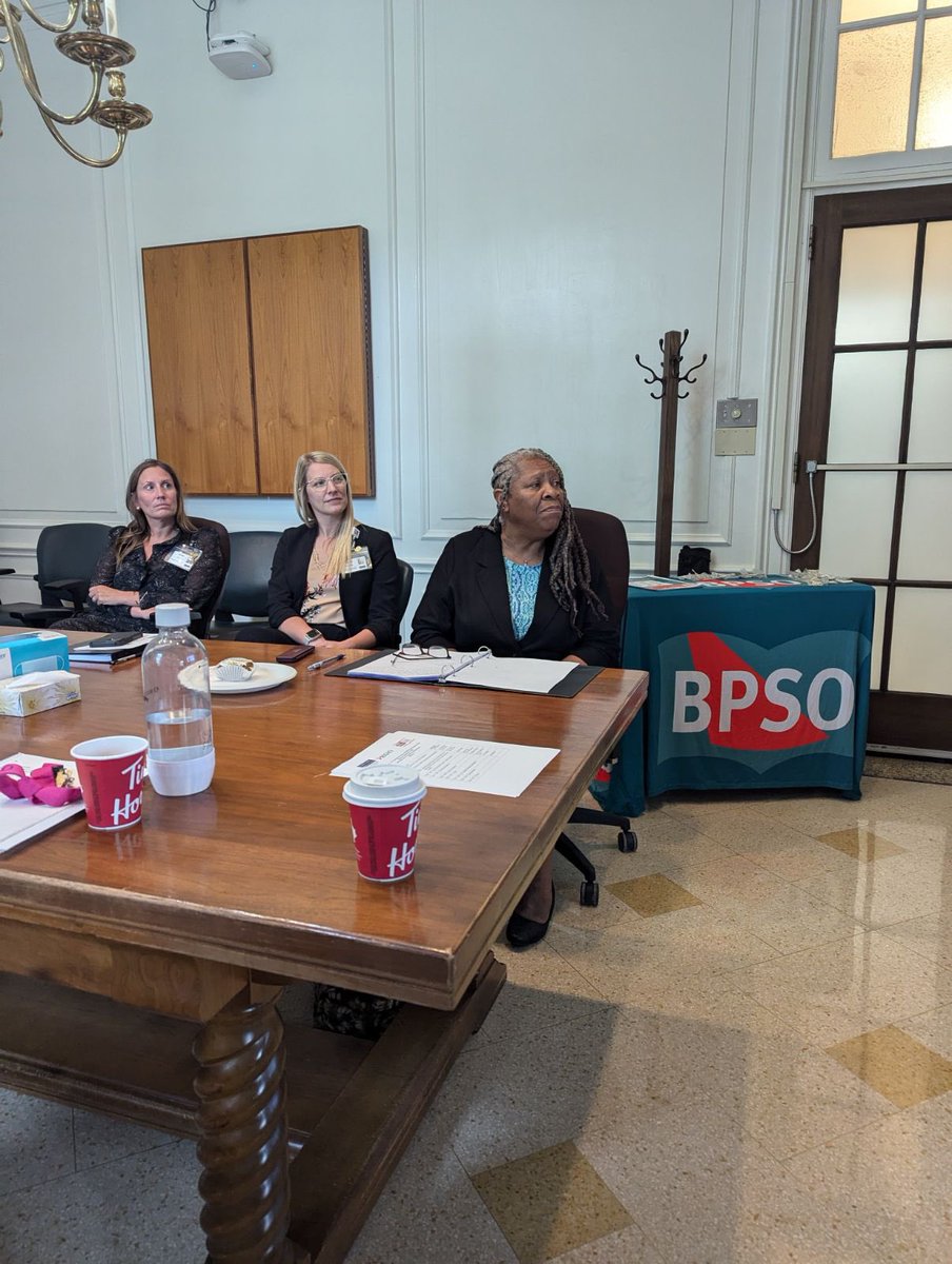 DebraLefebvre's tweet photo. Just popping by to highlight great work of @RNAO @RNAO_Kingston w/MPs, MPPs and city councillors at Providence Care. Also, @ClaudetteHollow, Past President RNAO, is at @KingstonHSC, best practice organization, to celebrate nursing &amp; nurses! #LTC #acutecare #BPSO #ygk #nursesknow https://t.co/2Je9tRhGsV