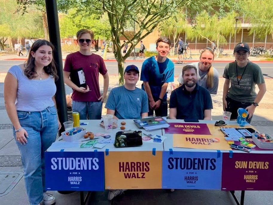 HorneforArizona's tweet photo. Great morning with energetic students at @ASU, registering voters and encouraging support for @KamalaForAZ, @KamalaHarris, and @Tim_Walz in the upcoming election! Don’t forget to vote all the way down the ballot, including our propositions! 🗳️ #VoteAZ #Election2024 https://t.co/XkPZC0qNSJ