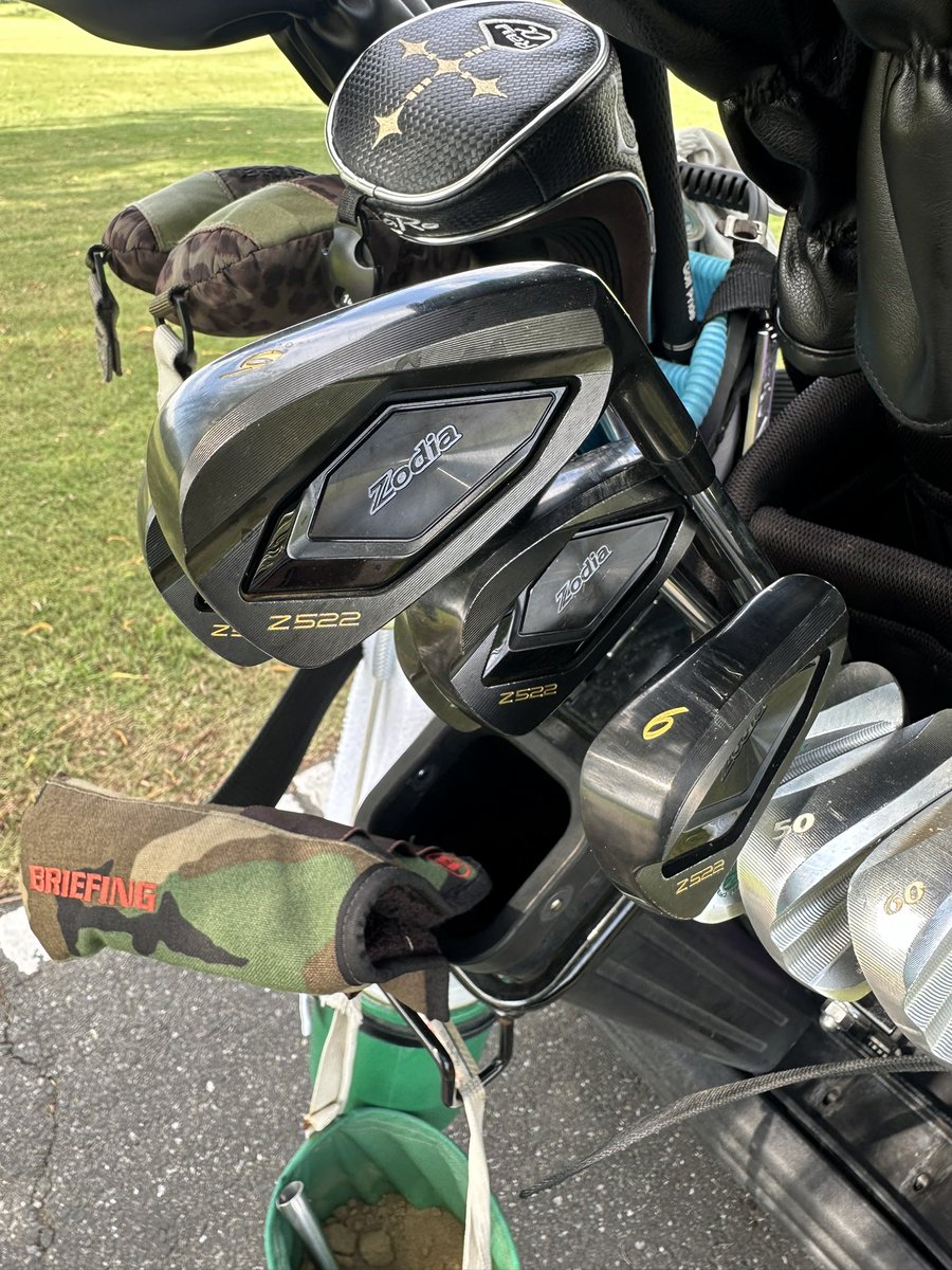 ACEFITTING's tweet image. ゾディア初のポケキャビアイアン
Z522アイアン

高弾道で飛距離性能抜群❗️
打感も軟鉄フィール

このヘッドサイズで
ダウンブローに入れると驚きの球が出ます🏌️‍♀️

おまけにメッキはＤＬＣ✨
高級感半端ないです。

セットで試打あります🙇🏼‍♂️

#zodia #ゾディア#Z522#練馬#ゴルフ工房