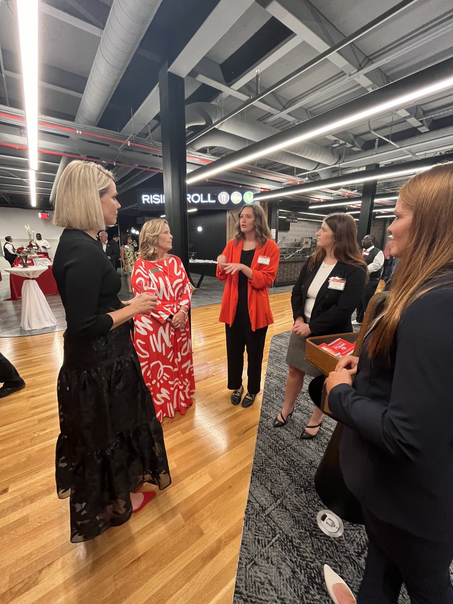 WKUGordonFord's tweet photo. What an incredible night with WKU Alumni and friends as we celebrated the WKU Opportunity Fund! Shoutout to our amazing students who showcased their accomplishments and the incredible opportunities afforded to them at GFCB
#WKUOpportunityFund #GFCB #WKUAlumni #HilltopperPride https://t.co/PFbhnlg9Fq