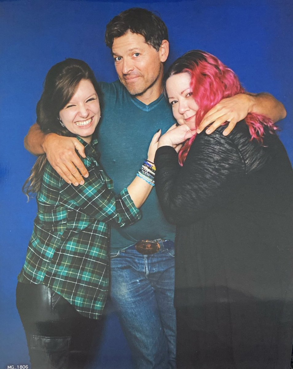 jolauriang's tweet photo. Smiley! #dccon #spndc https://t.co/VAfyZLo68K